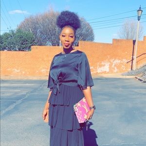 Meet your Posher, Efya